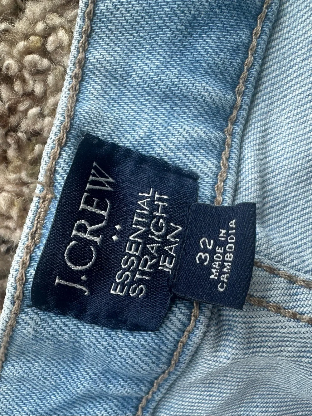 J.Crew Essential straight jean in all-day stretch size 32